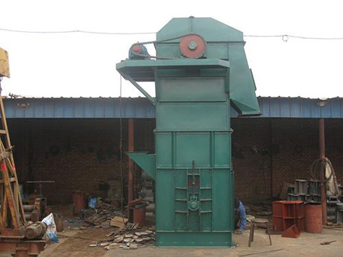 NE bucket elevator